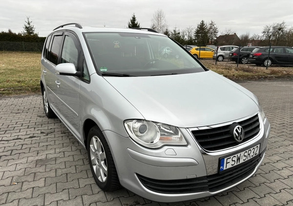 Volkswagen Touran cena 23999 przebieg: 238000, rok produkcji 2008 z Świebodzin małe 379